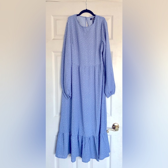 Selling brand new ASOS blue maxi dress, size US 6. - Picture 4 of 4